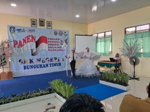 Fashion Show Limbah Plastik